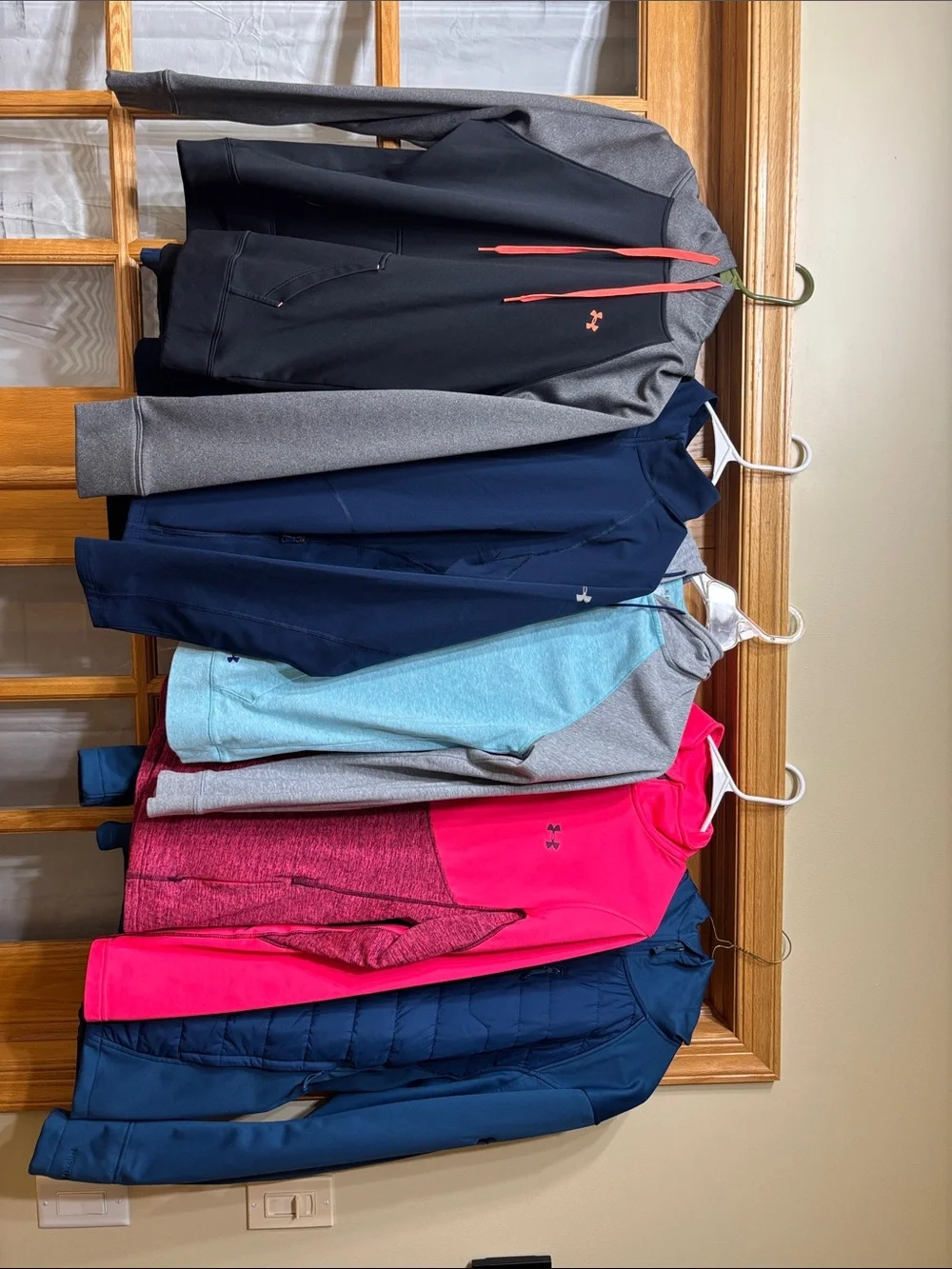 Lot of 5 UnderArmour - Picture 1 of 6
